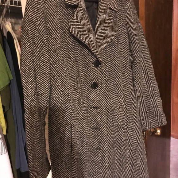 Wool coat - Picture 7 of 8